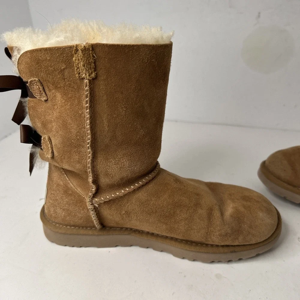 UGG Womens Bailey‎ Bow II 1002954 Chestnut Brown Sheepskin Winter Boots Size 6